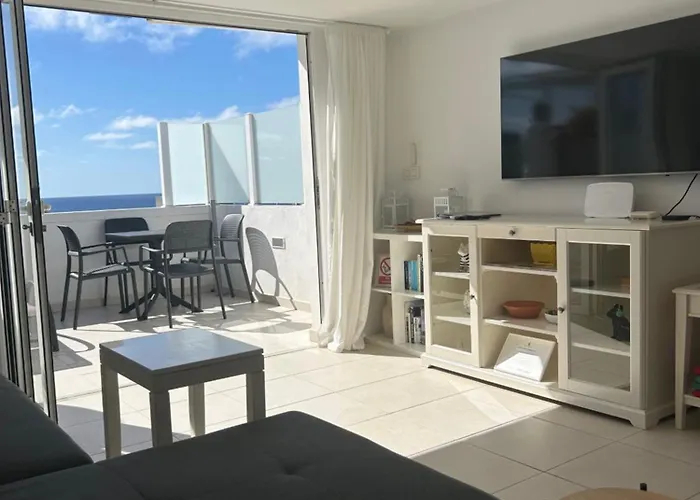 Apartment 314 Colony Club *