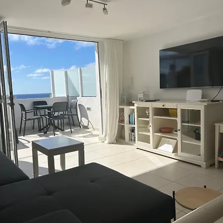 Apartment 314 Colony Club *