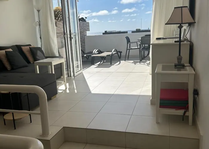 314 Colony Club דירה